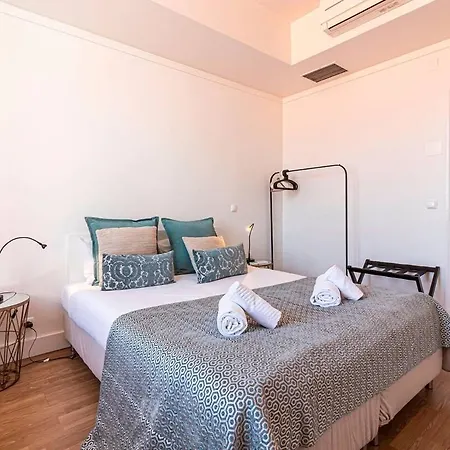 アパート Classic, Modern Comfort In The Center Of リスボン