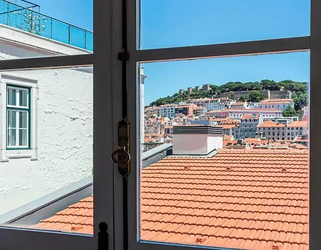 Classic, Modern Comfort In The Center Of * Lisboa