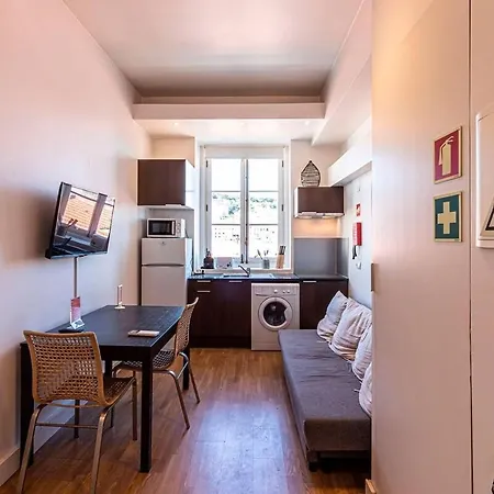 Classic, Modern Comfort In The Center Of Lisboa